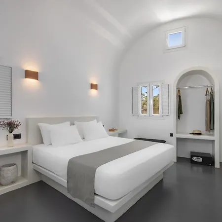 Elios Cave Hotel Oia (Santorini)