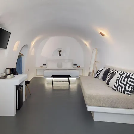 Elios Cave Hotel Oia (Santorini)